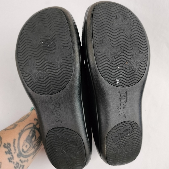 Alegria 'KEL-431' Tooled Leather Upper and Lining Clog EUC Sz. 5.5 - Picture 10 of 10